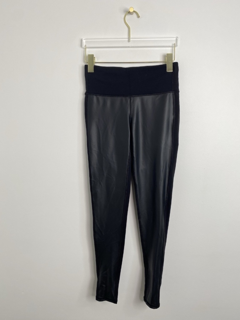 Athleta Gleam Faux Vegan Leather Front Tight Leggings Stretch Black Size XS EUC